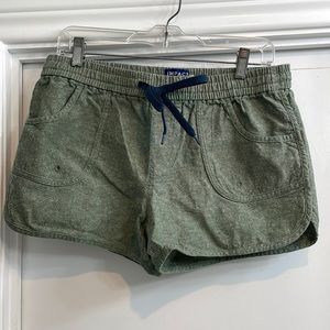 NWT Pull on Shorts S